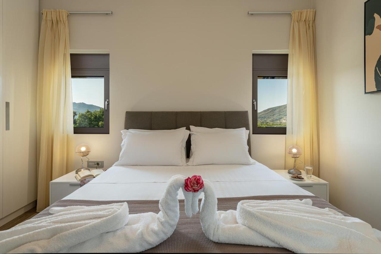 Villa Enny, 3 Bd With Private Heated Pool Agia  Exteriör bild